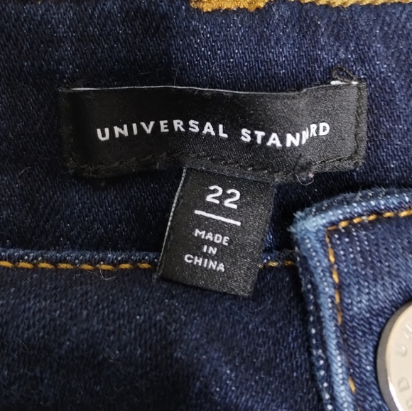 Universal Standard Joni High Rise Curve Slim Leg 27" Jeans Womens Size 22 - Picture 3 of 6